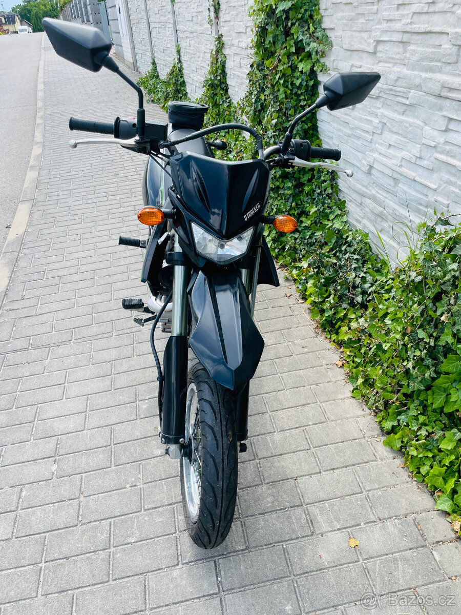 Kawaski D-Tracker r.v.2012 najeto 27tis km