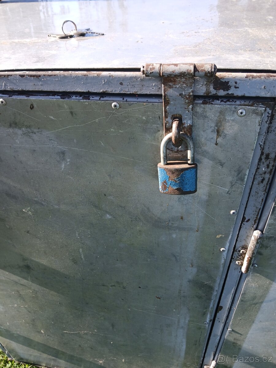 Prodam prodejní pult ke stánkovému prodeji. - 5