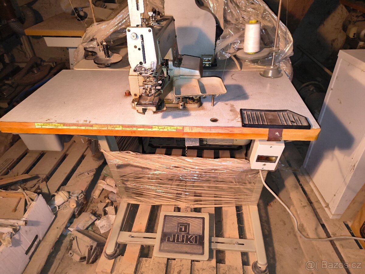 Průmyslový knoflíkovací šicí stroj JUKI MB-372 - Plně funkčn - 5