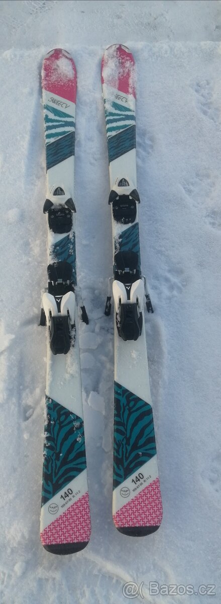 lyže 140 + lyžáky 24 - 5