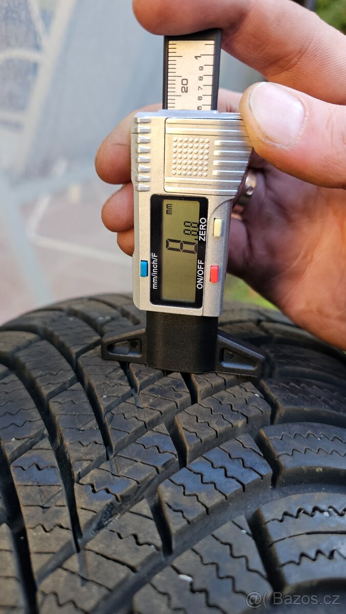 Zimni pneu 205/55/r16 Nexen 8,8mm - 5