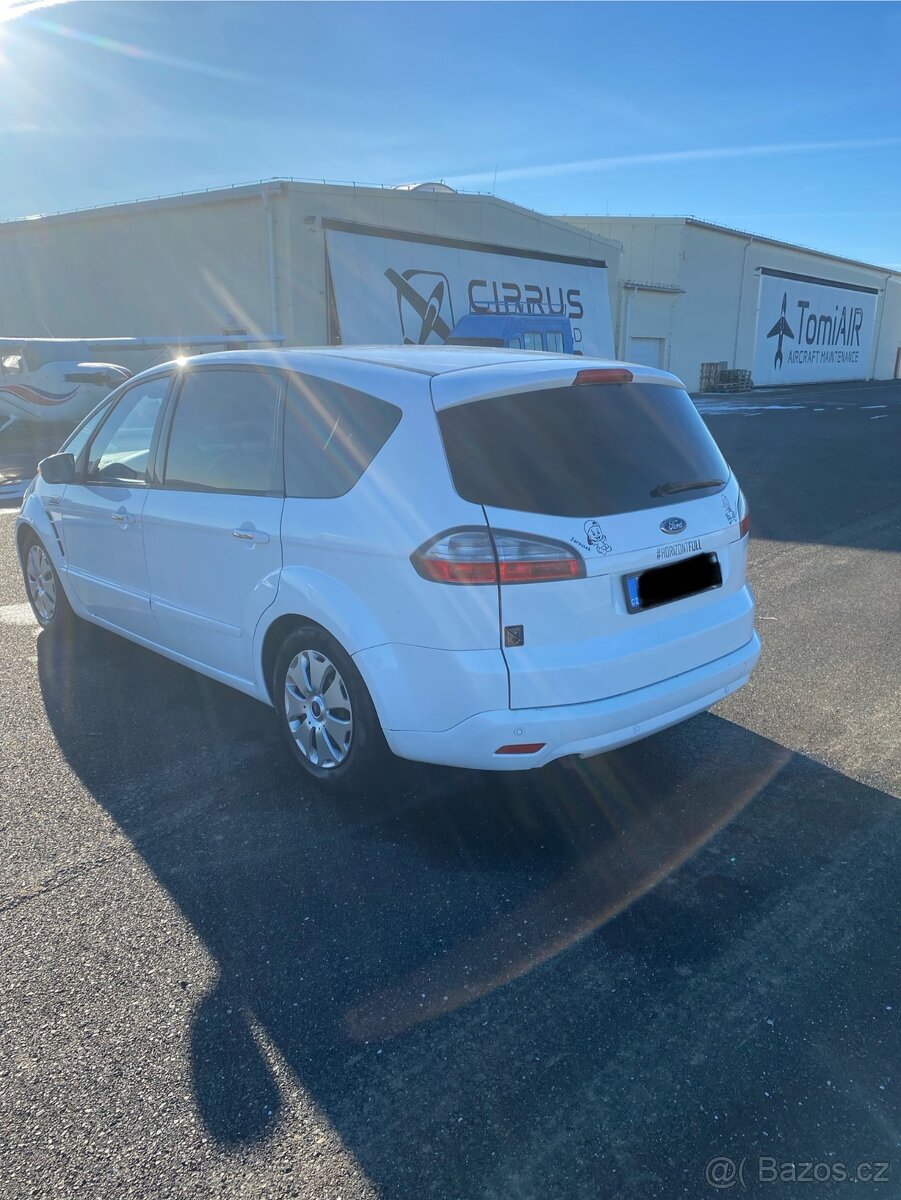 Ford S-Max 2.0 107kw 7.místné - 5