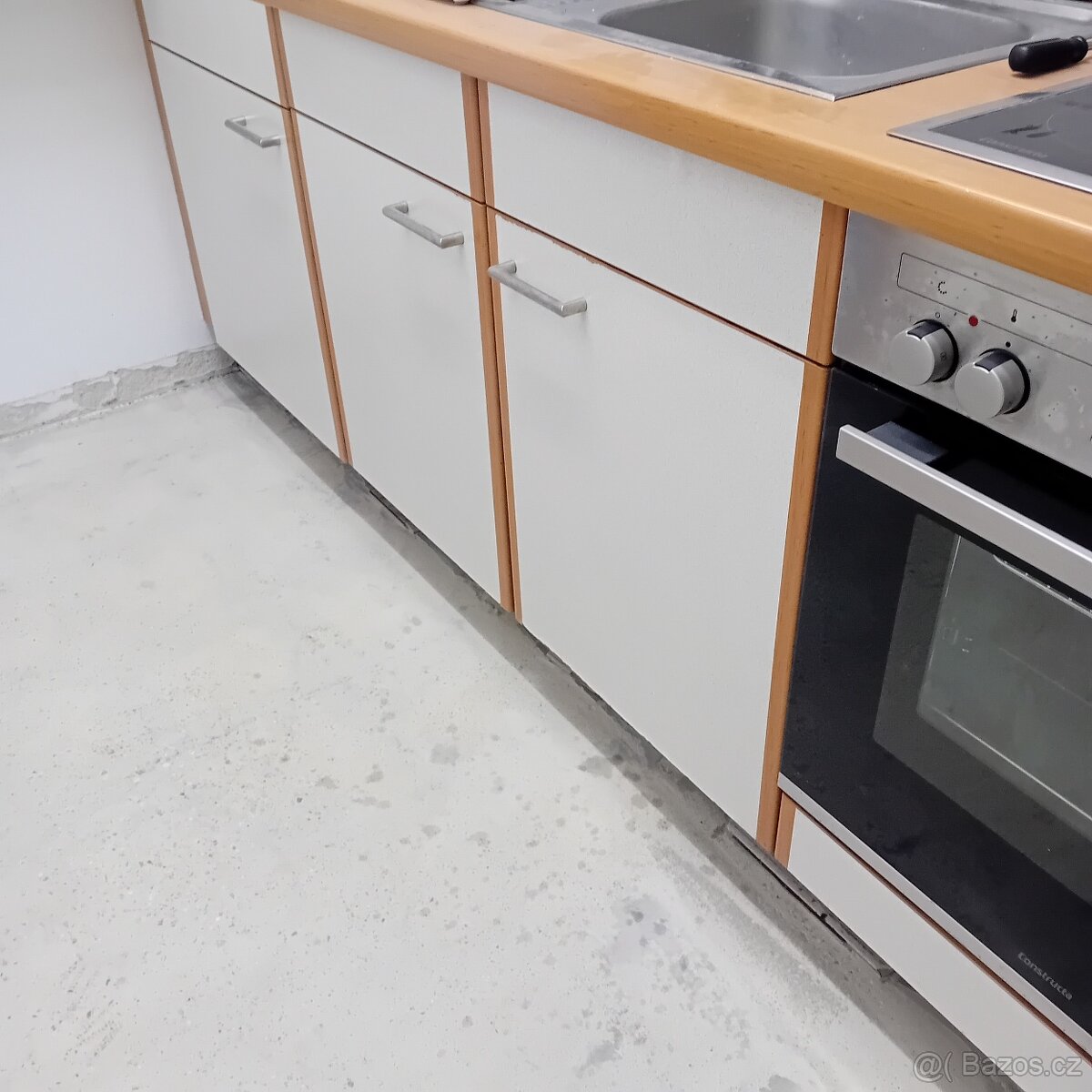 Kuchyňská linka se spotřebiči - 5