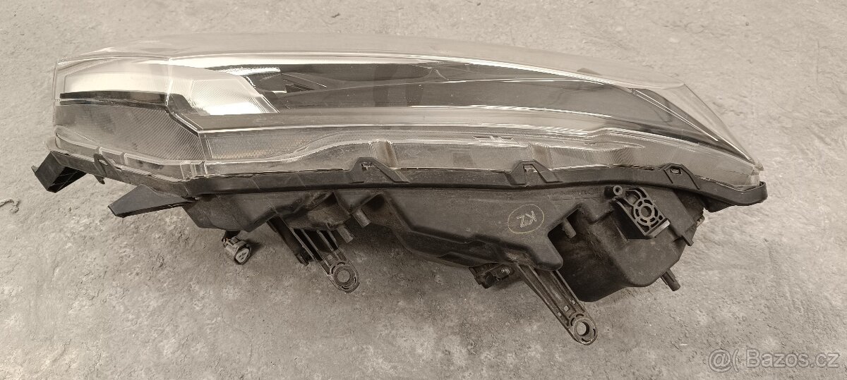 Prodám na NISSAN X-TRAIL T32 - 5