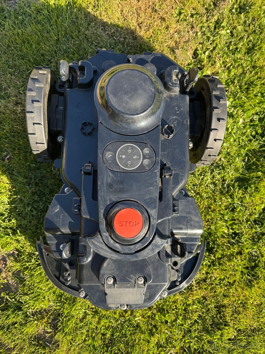 Robotická sekačka smart SILENO free, 600 m² - 5