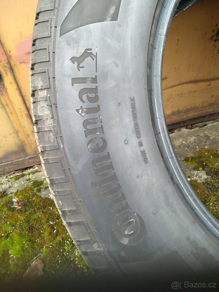 Prodám 2 pěkné letní gumy Continental 255/65 R19