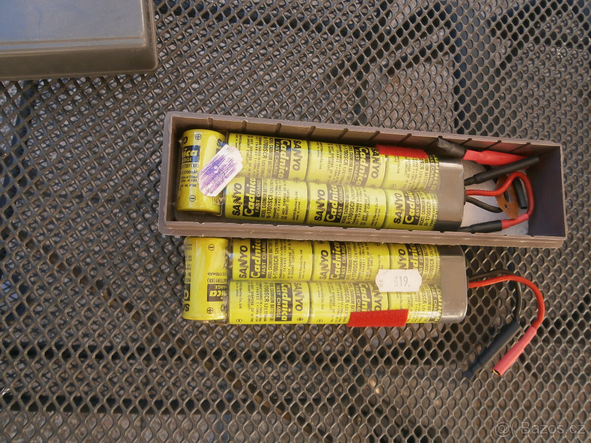 Prodám kompletní vybavení letecké modely,doplňky - 5