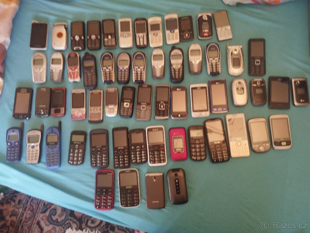 Mobily různé značky - 5