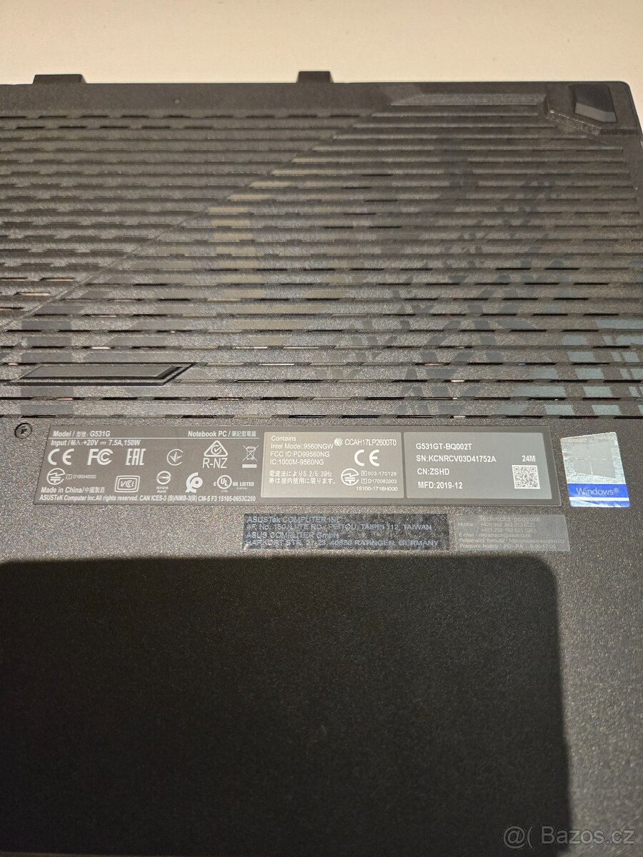 ASUS ROG Strix G531GT – na náhradní díly + 150W ad - 5