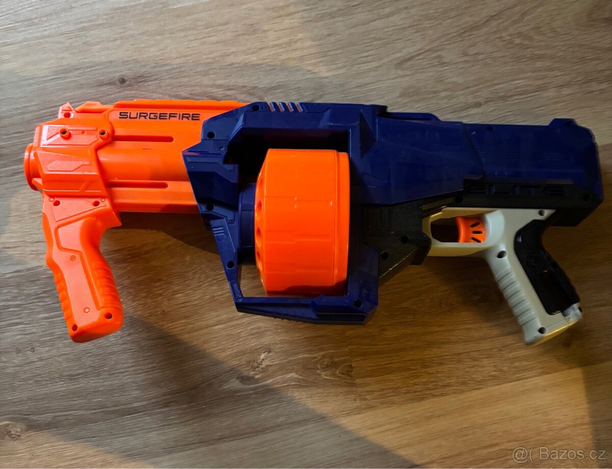 set nerf pystolí - 5