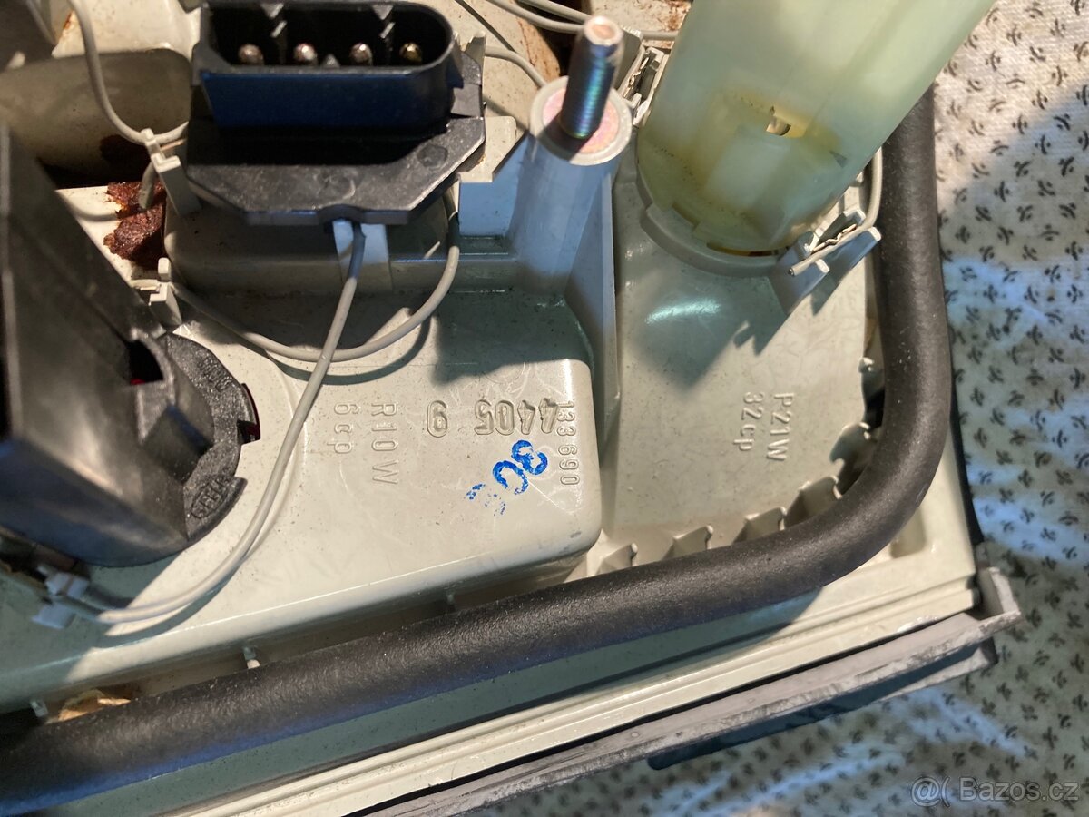 Kufrová/zadní světla - bmw e34 - 5