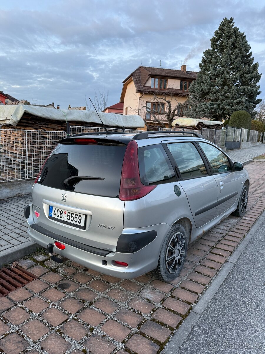 Peugeot 206 sw 1.4hdi - 5