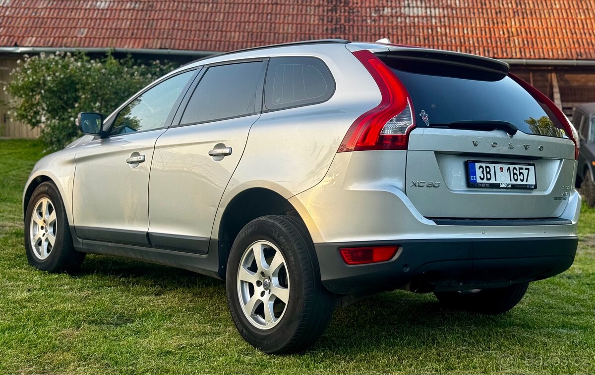 Prodám Volvo XC60 AWD 2.4D - vada převodovky - 5
