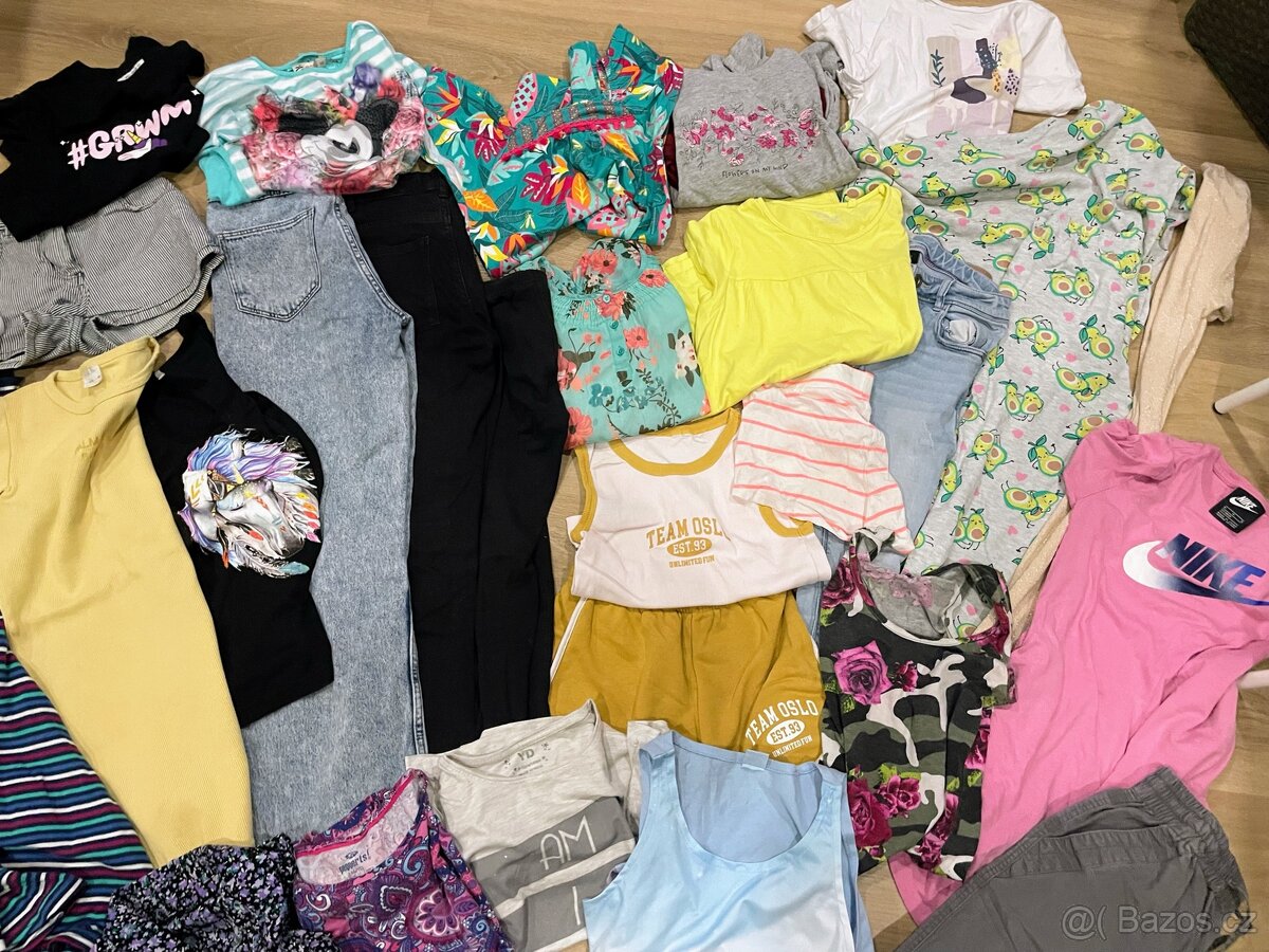 Set 29ks dívčího oblečení na donošení/lítačku vel. 8-10let - 5