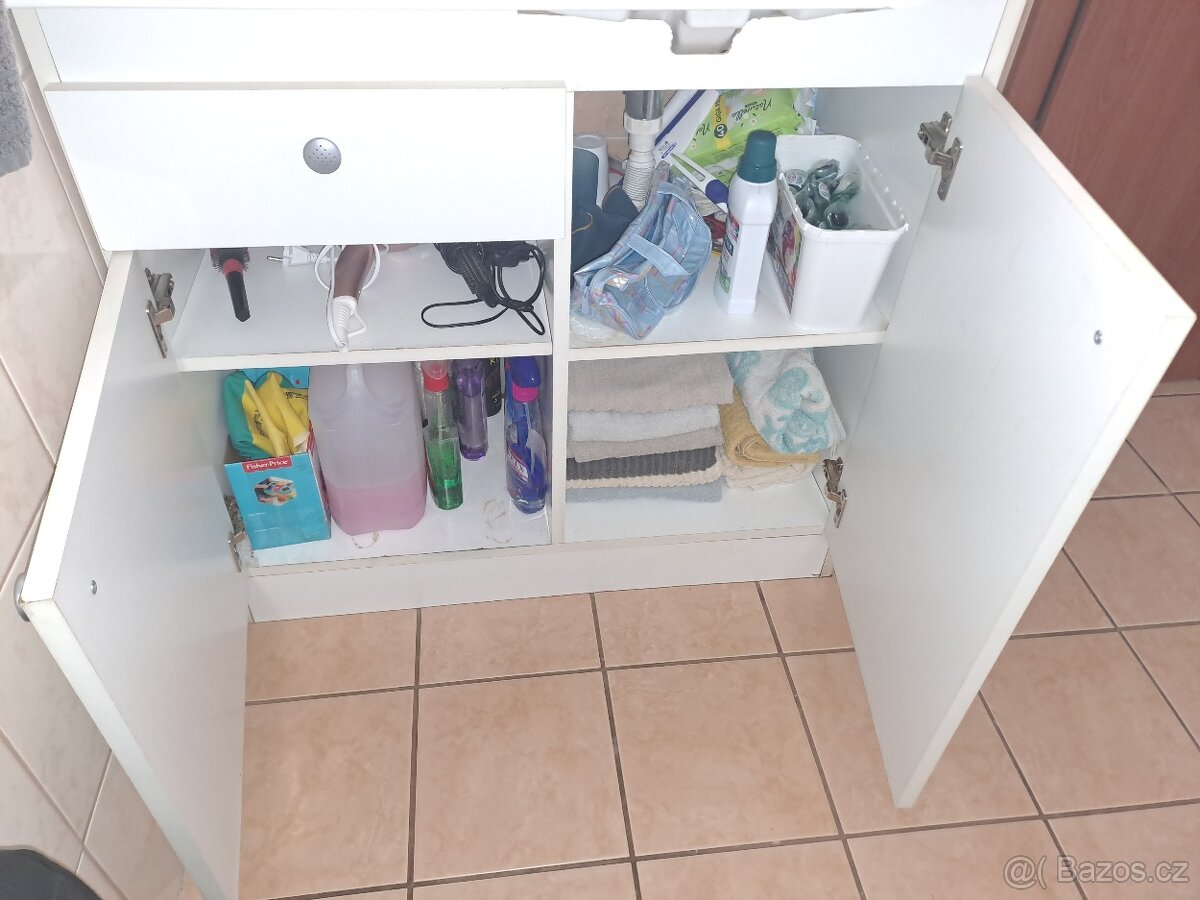 Koupelnova skrinka s umyvadlem - 5