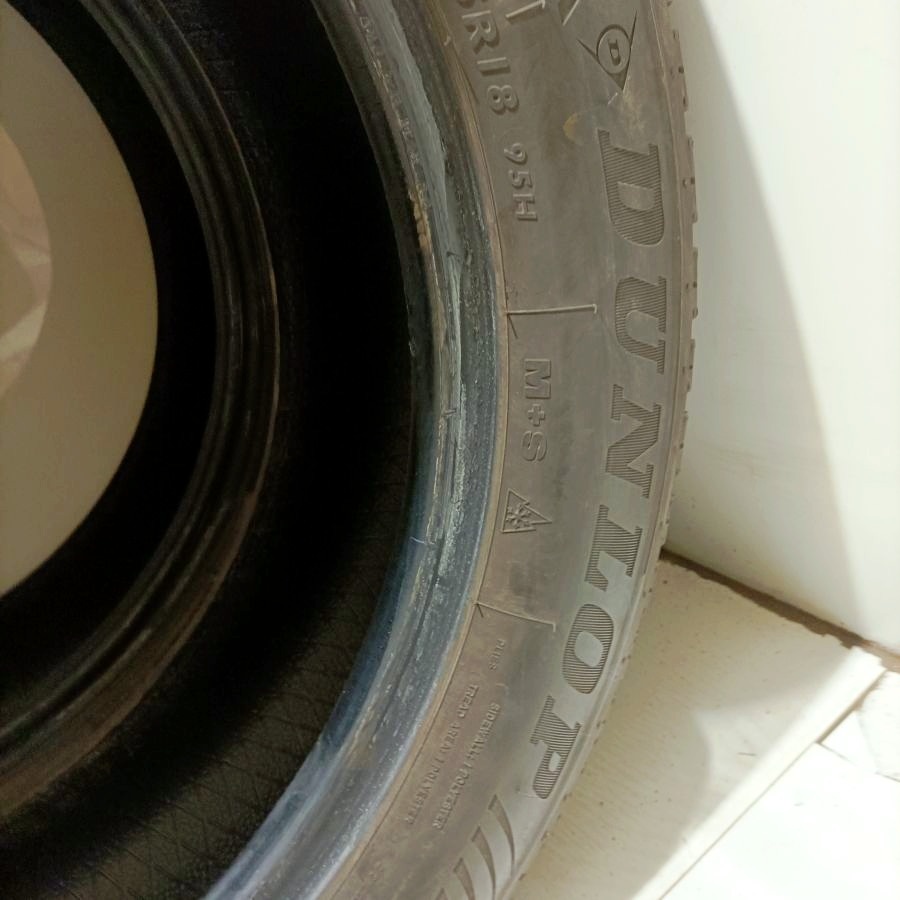 18" PNEU – 215/55/R18 – ZIMNÍ - DUNLOP - 90% a 80% vzorek - 5