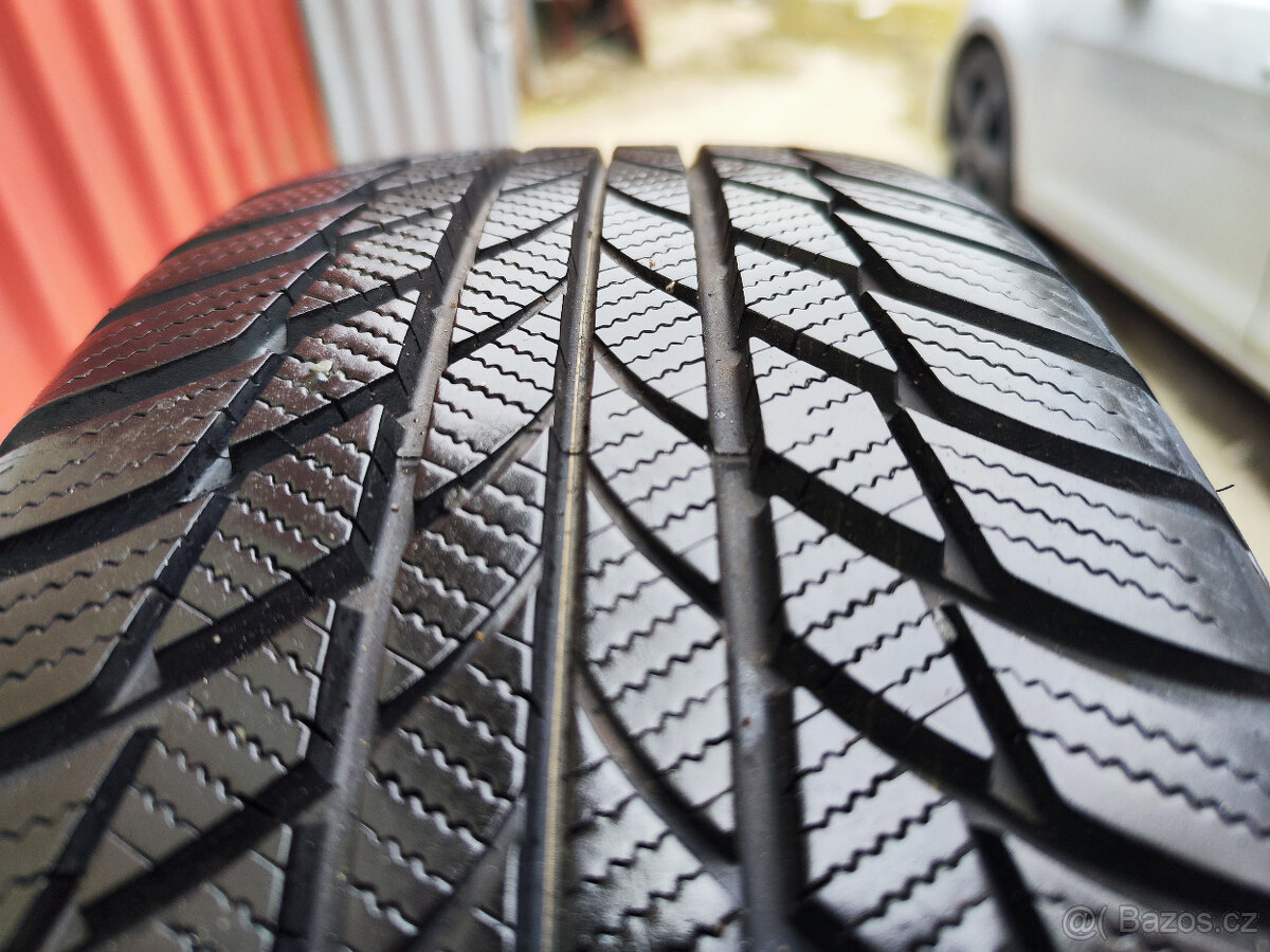 Zimní pneu =BRIDGESTONE= 205/55 R17 - 5