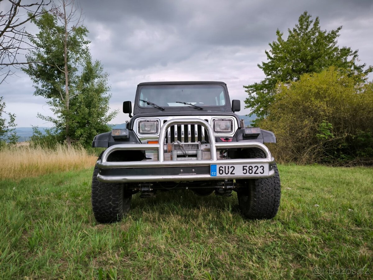 Jeep Wrangler YJ 4.0 130kW 1989 manual samosvor hardtop