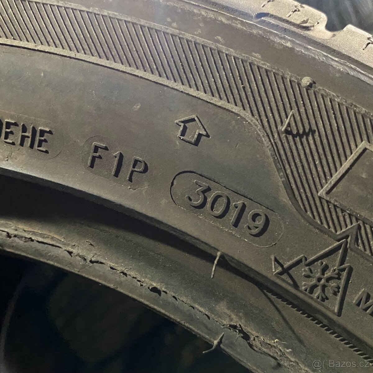 Zimní pneu 215/50 R17 95V XL Roralla 5,5mm - 5