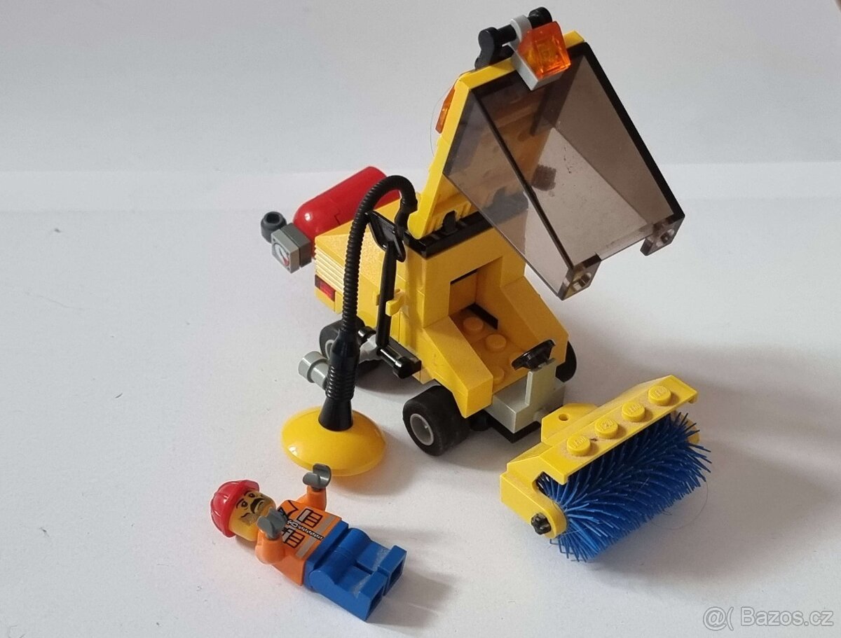 🧹 LEGO City 7242 – Čisticí vůz - 5