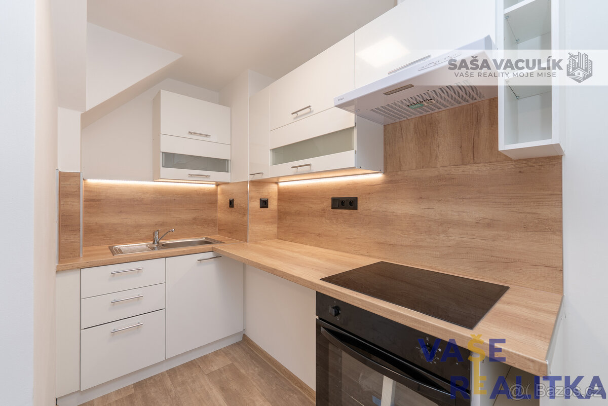 Prodej, podkrovní byt 3+kk, 56 m², Francova Lhota, okr. Vset - 5