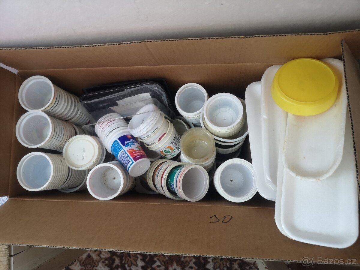 Plastové květináče a kelímky na sazenice - 5