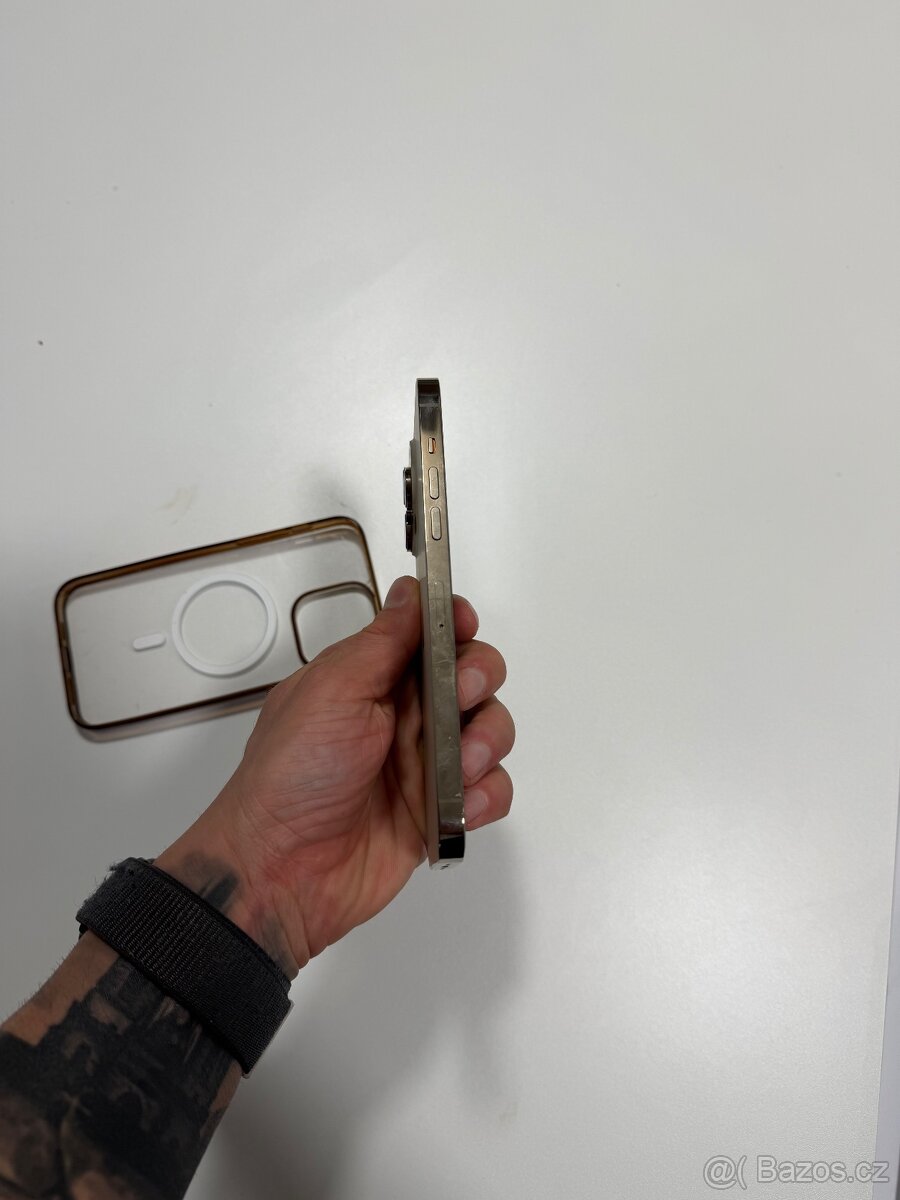 IPhone 14 Pro Max 256 GB,. Zlaté barvy - 5