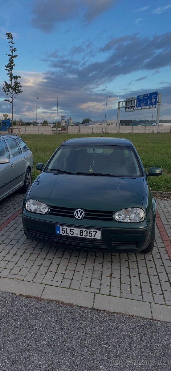 Volkswagen Golf IV - 5