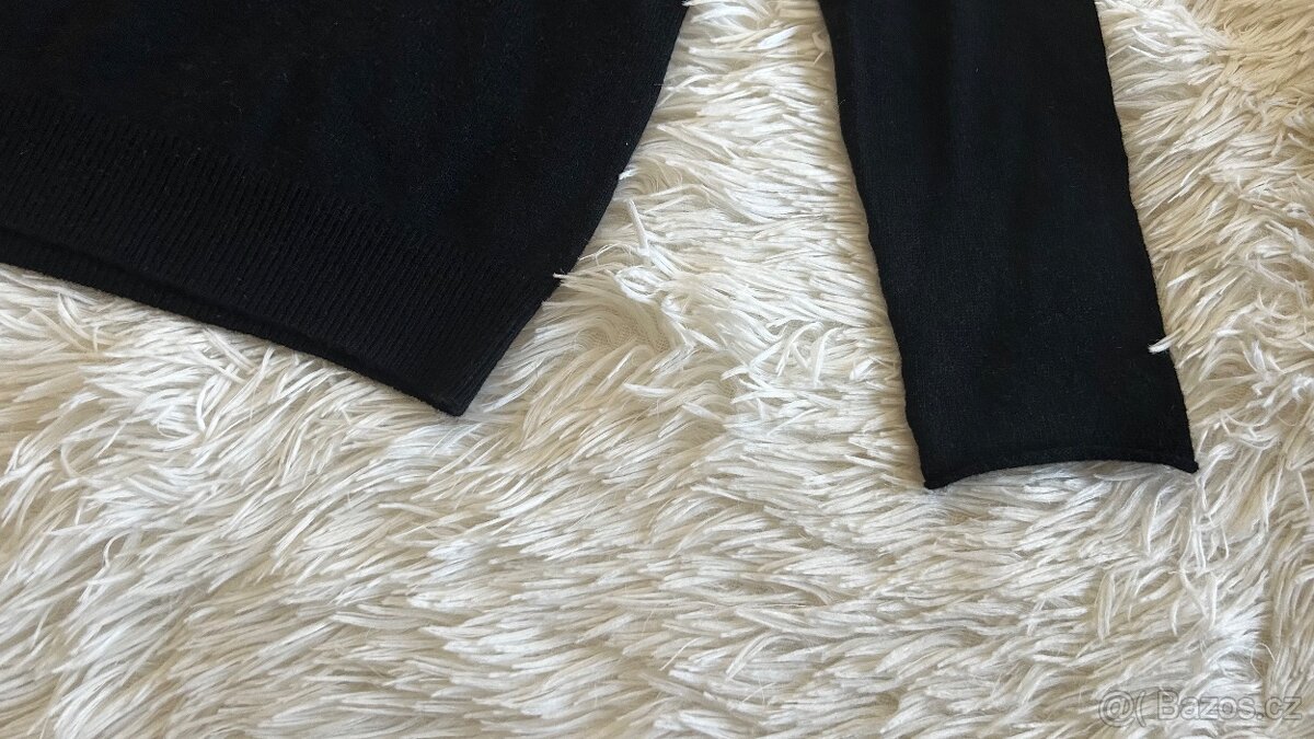 Černý svetr z vlny a kašmíru - 5