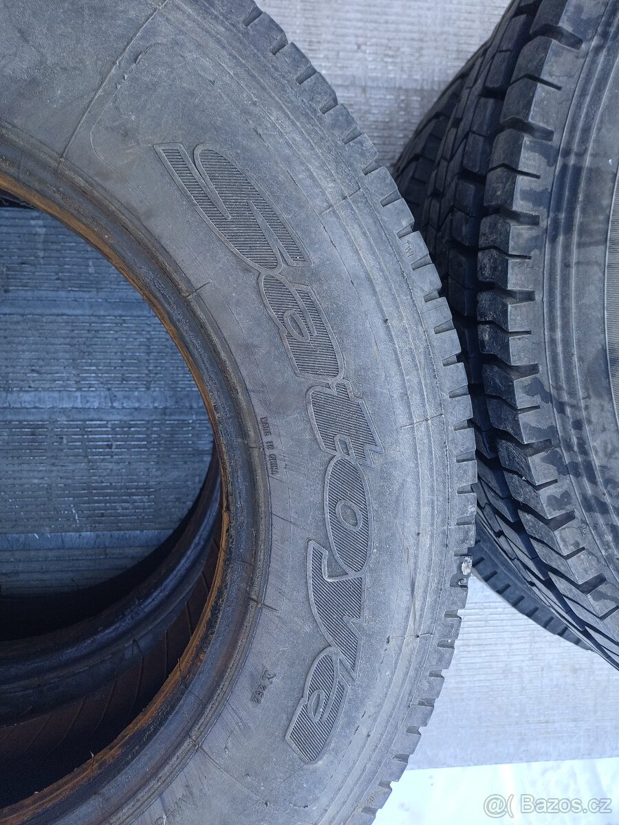 215/75 R17,5 - 5