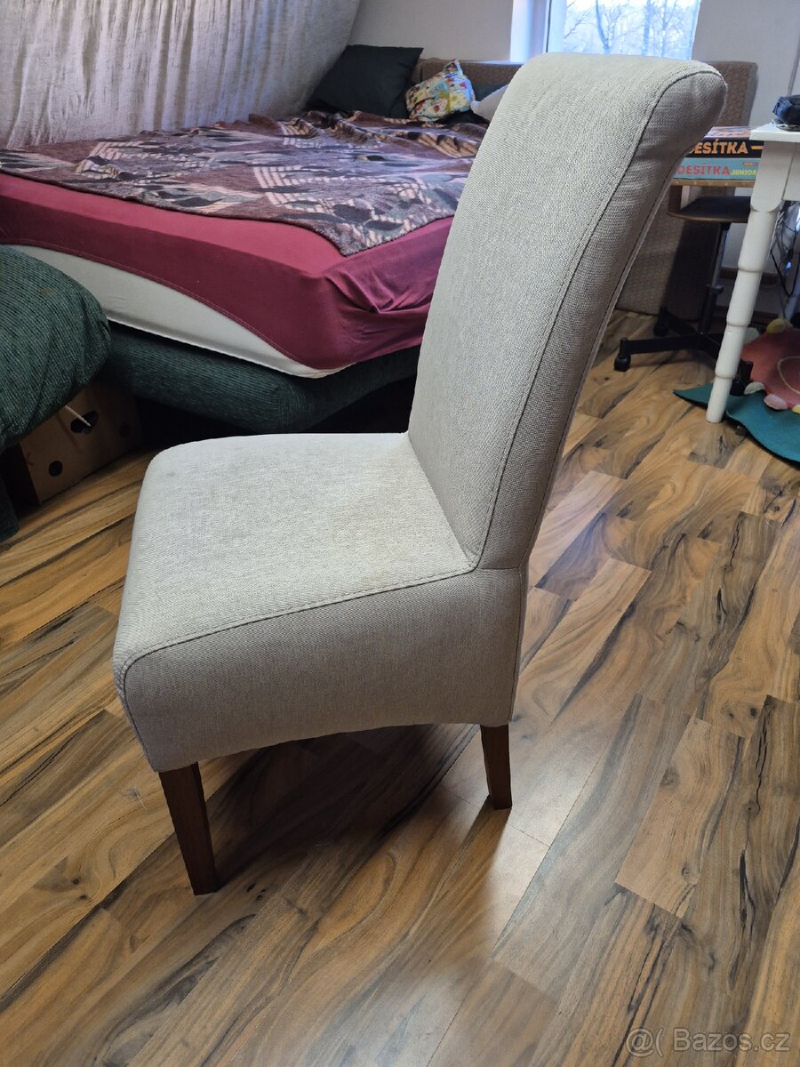 Prodam 8 ks jidelnich zidli PHASE - 5