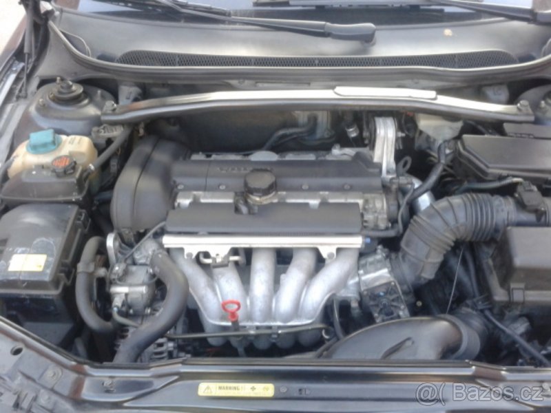 Volvo V70 II 2,4i 103Kw 2001 prodám ND - 5