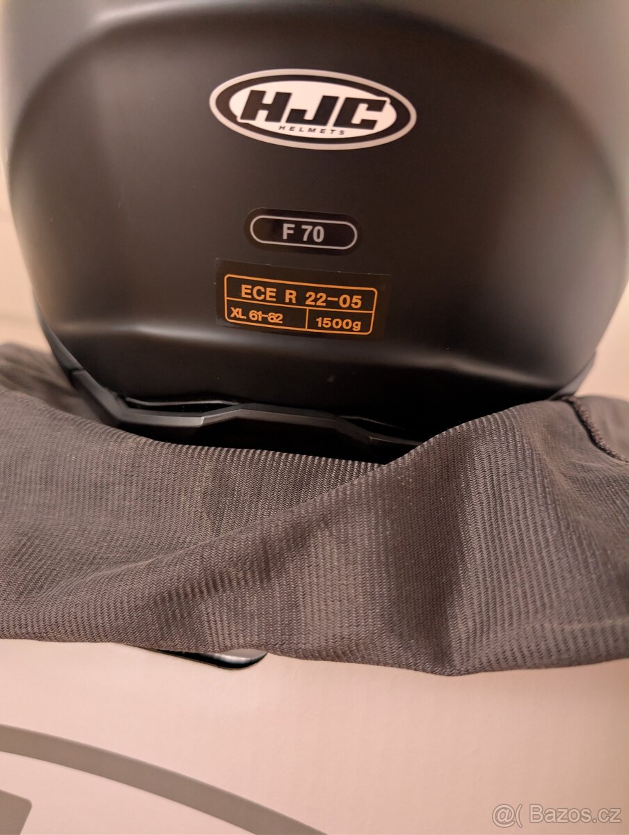 Helma HJC F70 XL a Astone GT 800 Evo M - 5