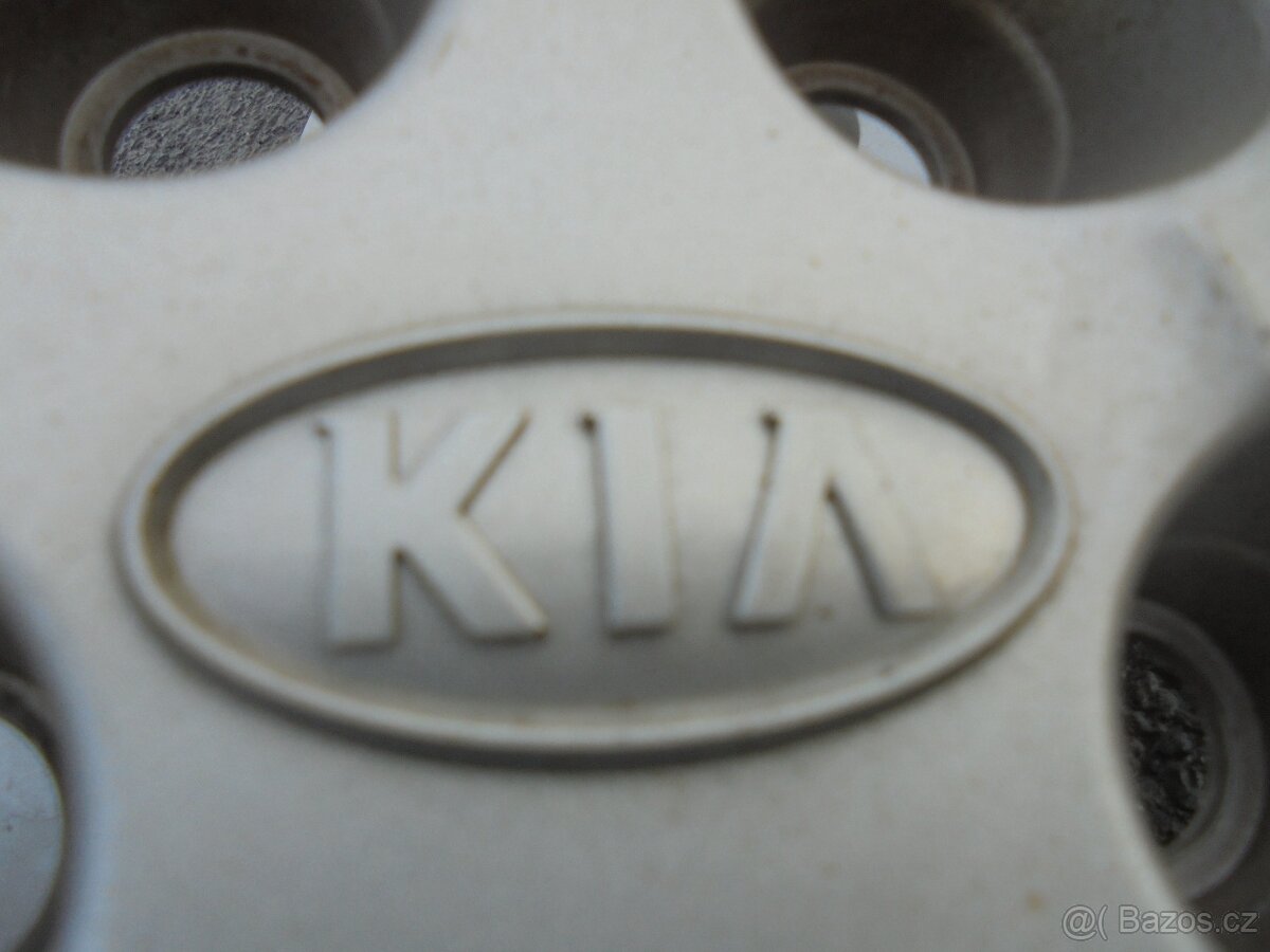 15" poklice original KIA sada za 400,- - 5
