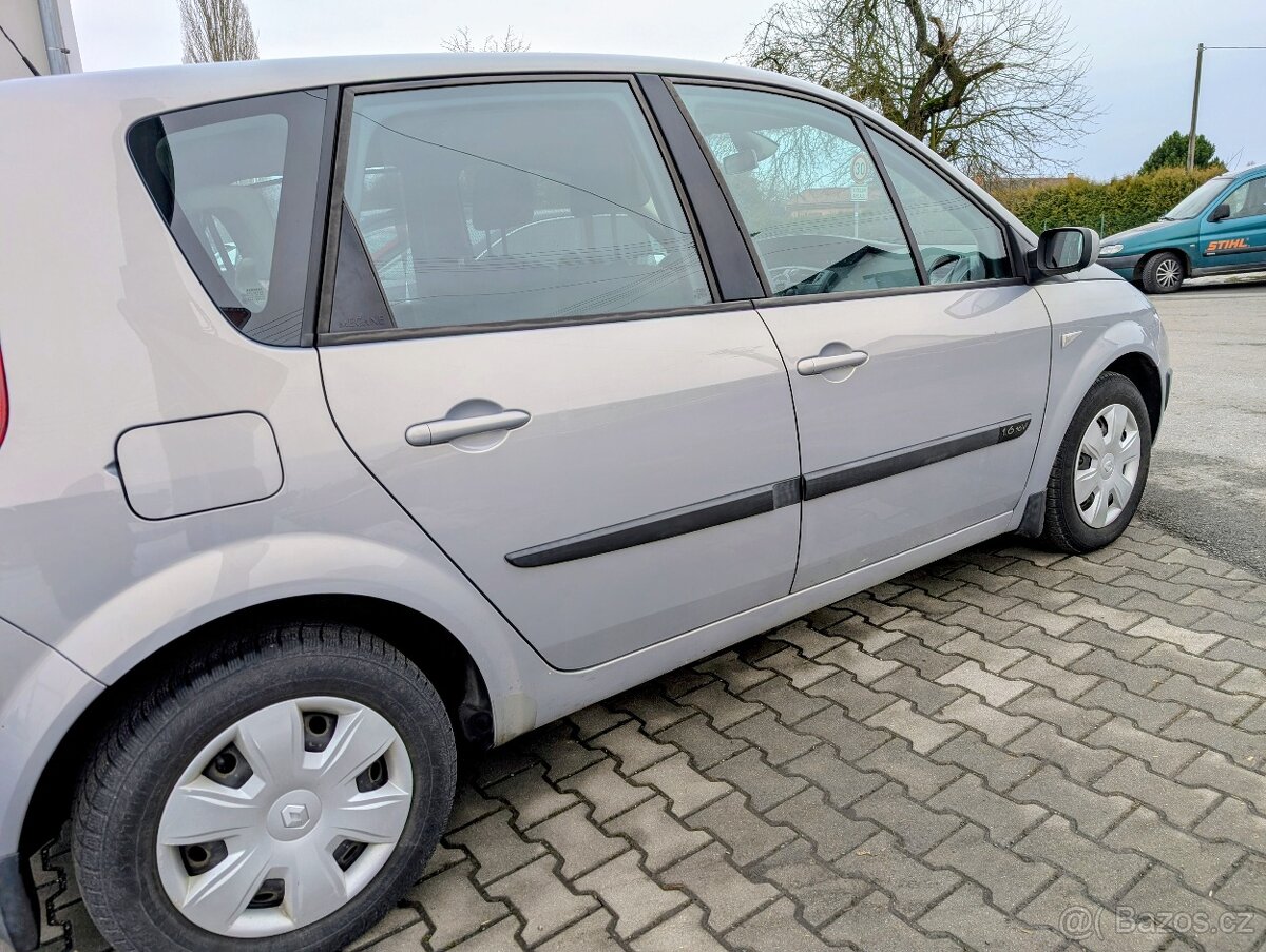 RENAULT MEGANE SCENIC 1,6i 83kW 2005 - 5