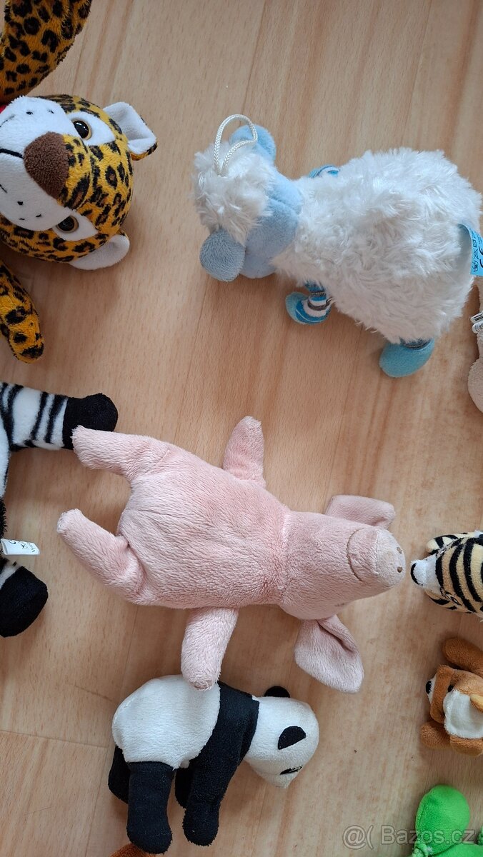 Set 16 ks plyšáků, cena celkem - 5