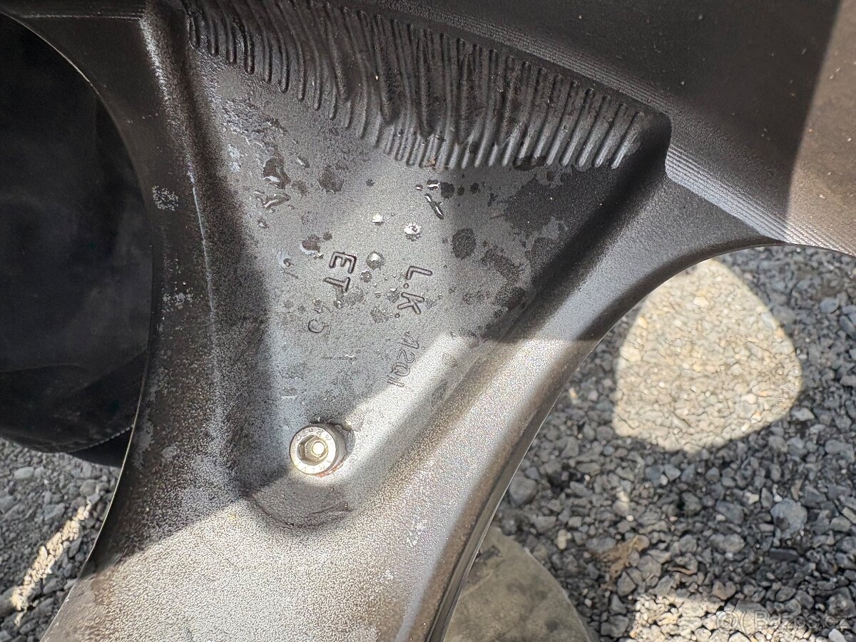 Alu 5x120 r19 dvourozměrná BMW,T5 - 5