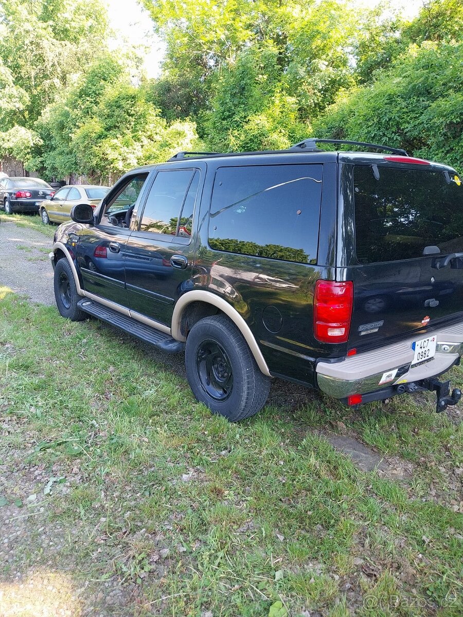 Ford expedition 5,4 edice Eddie Brauer