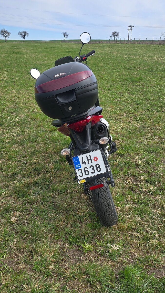 Derbi Terra 125, 11 kW, najeto pouze 7800 km