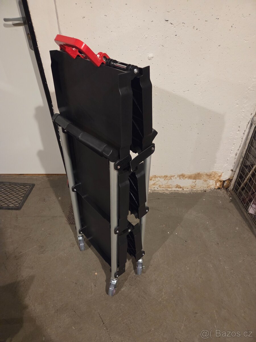 Prodám hliníkové štafličky, stolek. - 5