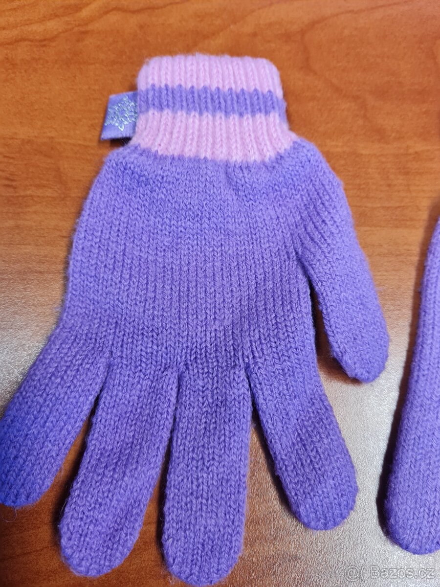 Dívčí čepice a rukavice Anna a Elsa - 5