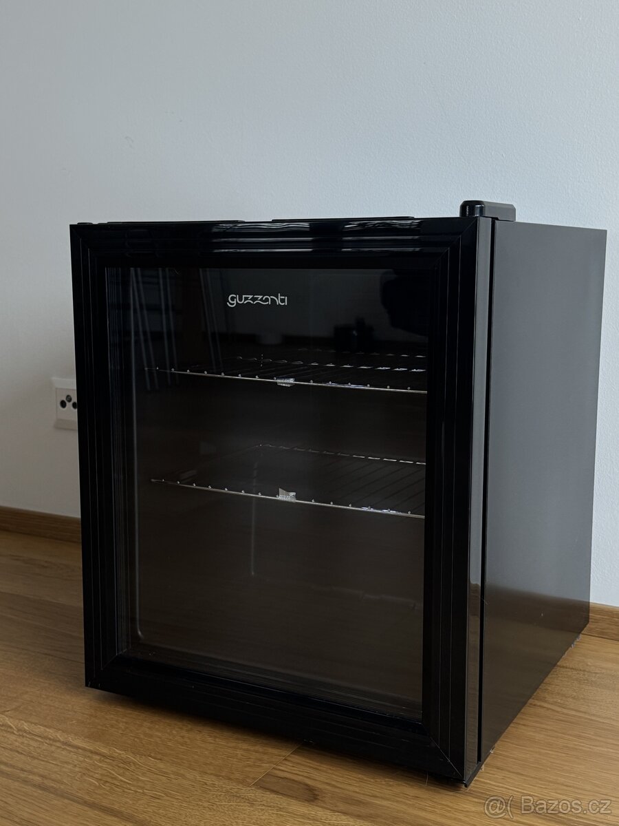 Guzzanti mini lednice s prosklenými dvermi - jako nova - 5
