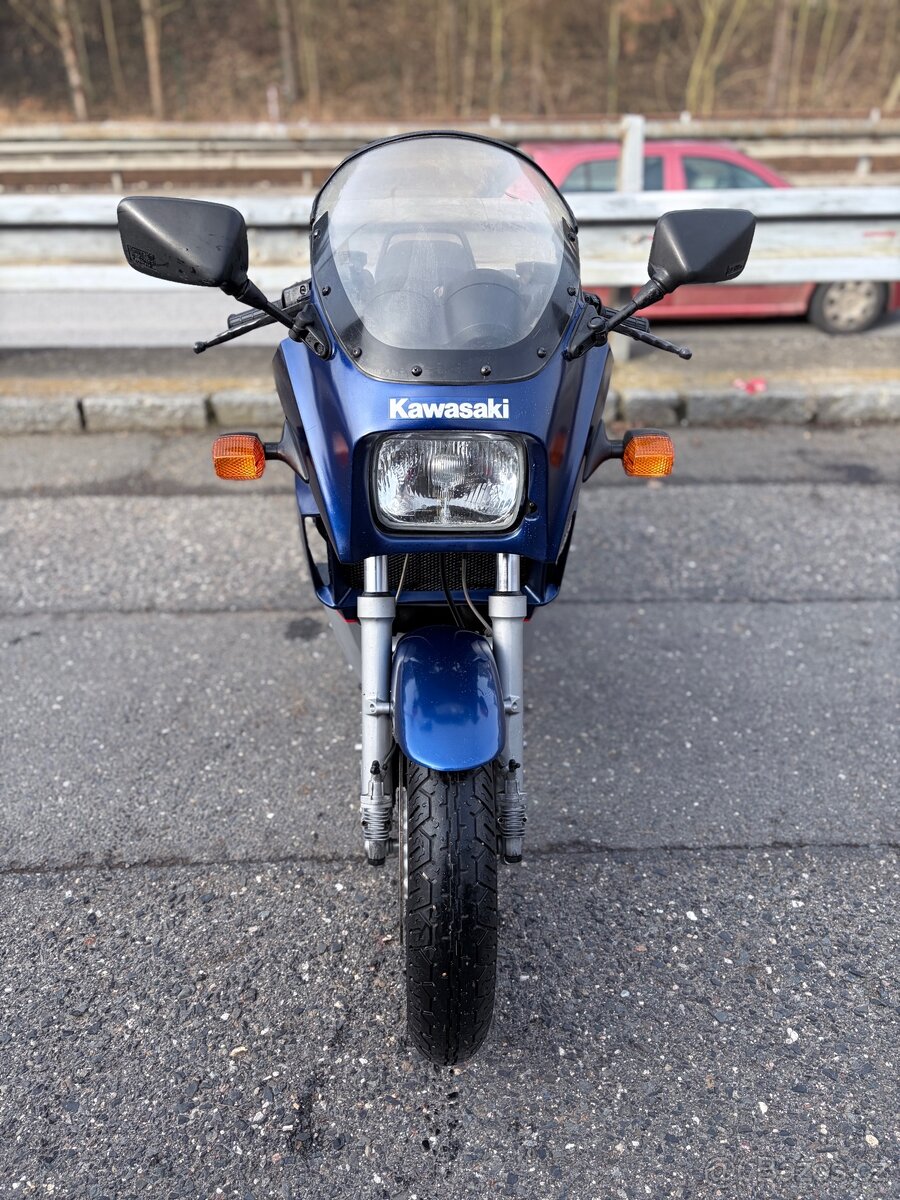 Kawasaki Gpz 900 - 5