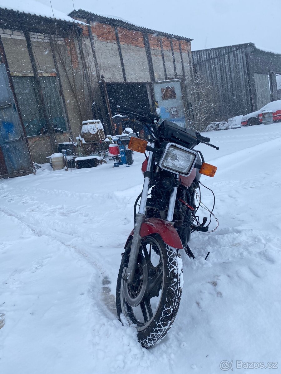 Yamaha XS 400 DOHC 1985 - 5