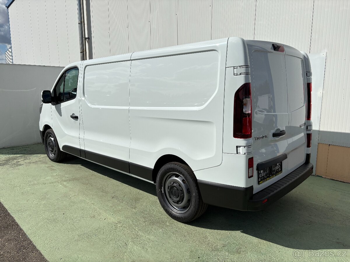 Renault Trafic 2.0dCi do 2,49t, Spaní, Topení - 5