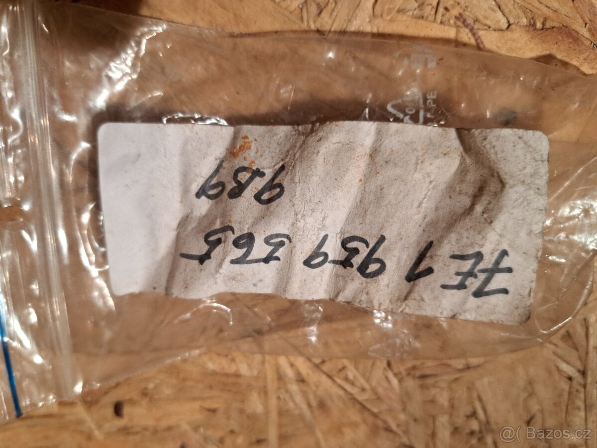 Spínač zrcátka VW T5 - 5