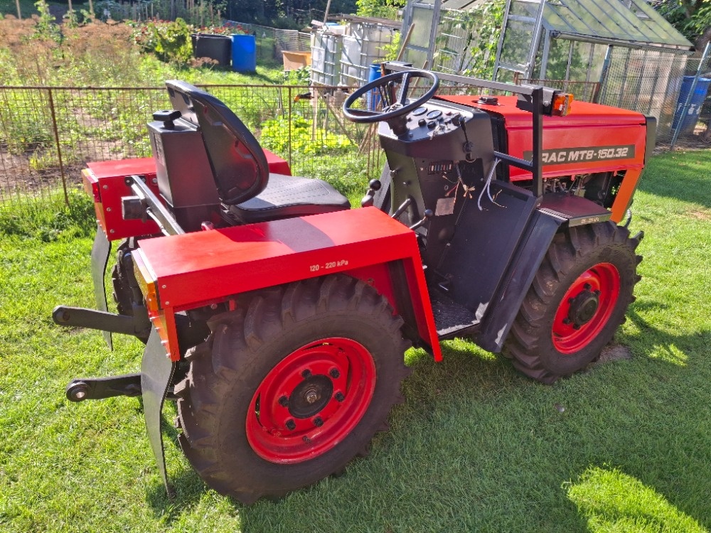 malotraktor MT8-150.32 - 5