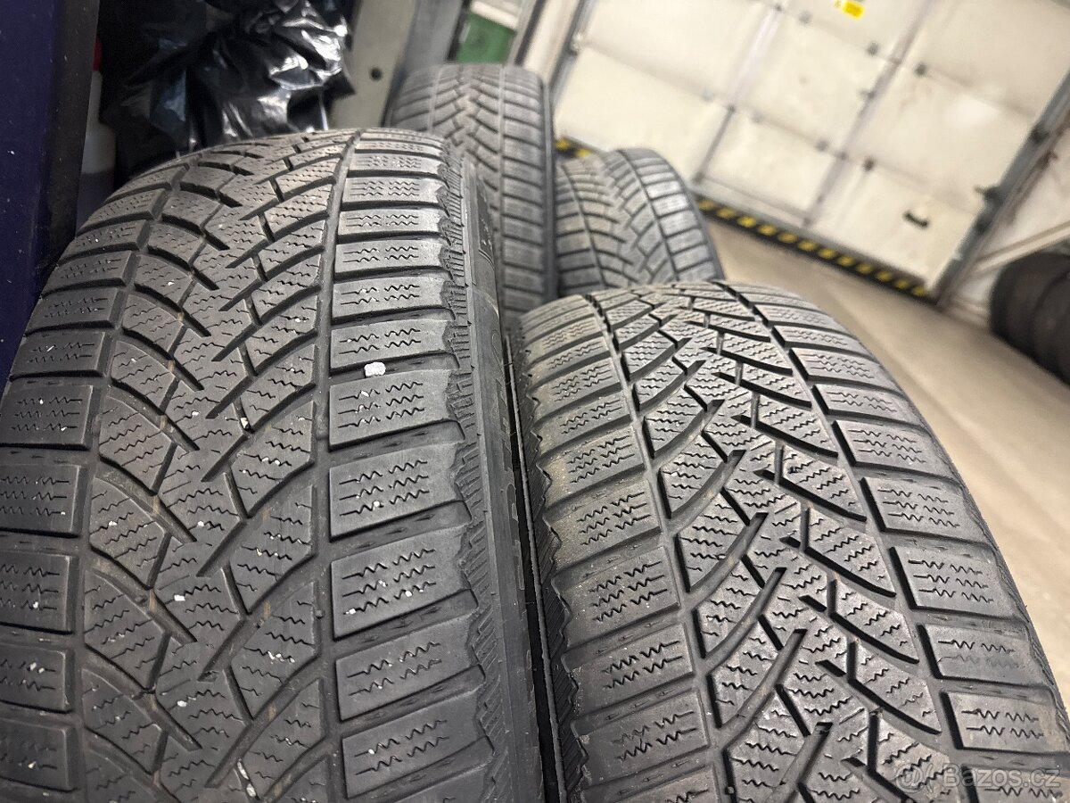 Prodám 205 55 r19 semperit speed-grip 3 - 5