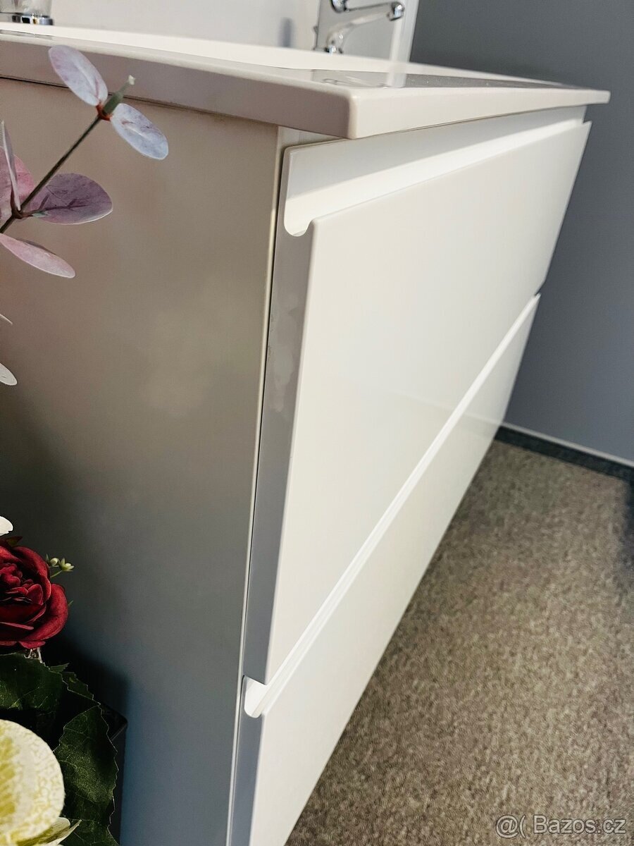 Umyvadlo se skříňkou a zrcadlem 110x50 - 5