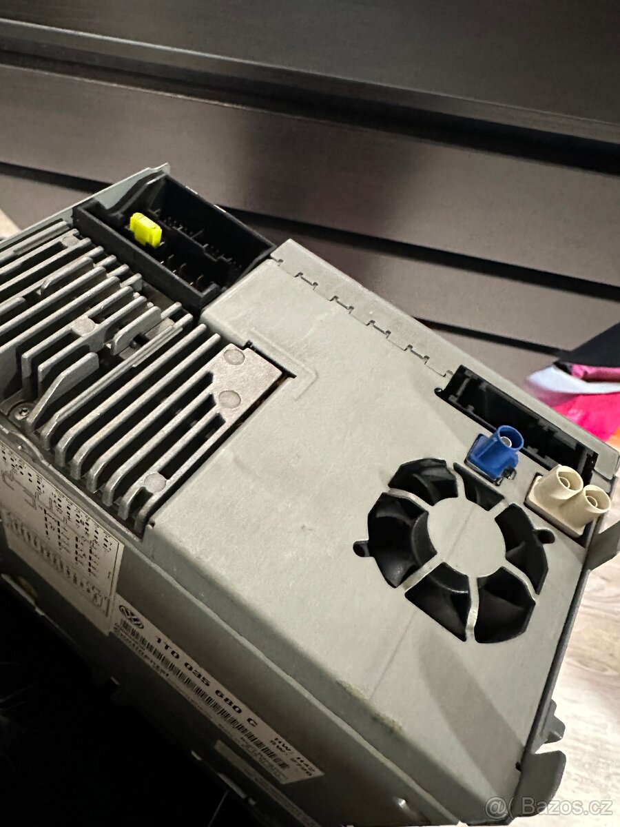 Autorádio s navigací Volkswagen original - 5